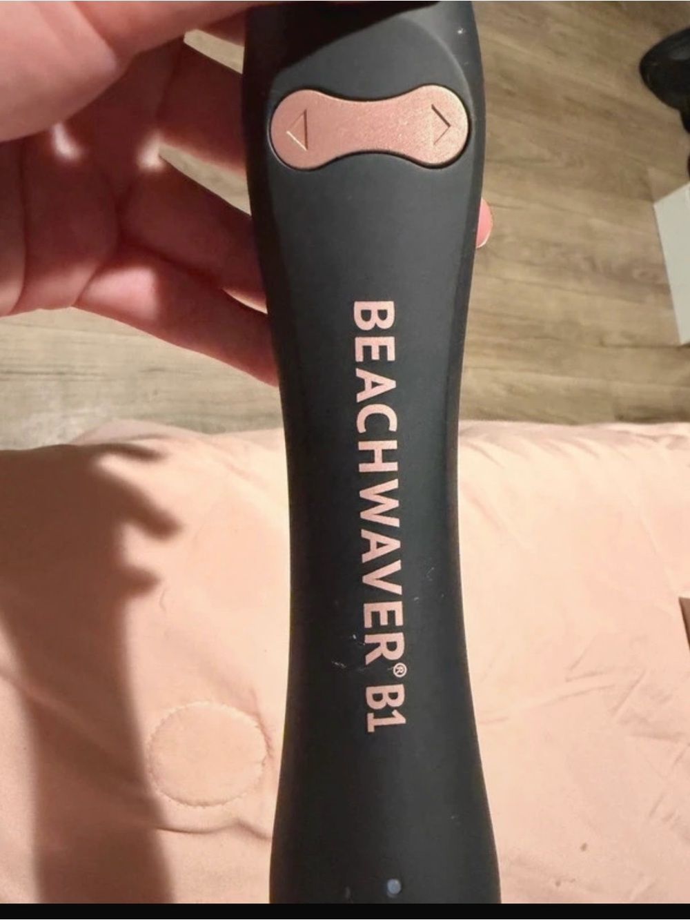 NWOT Black and Rose Gold Beachwaver